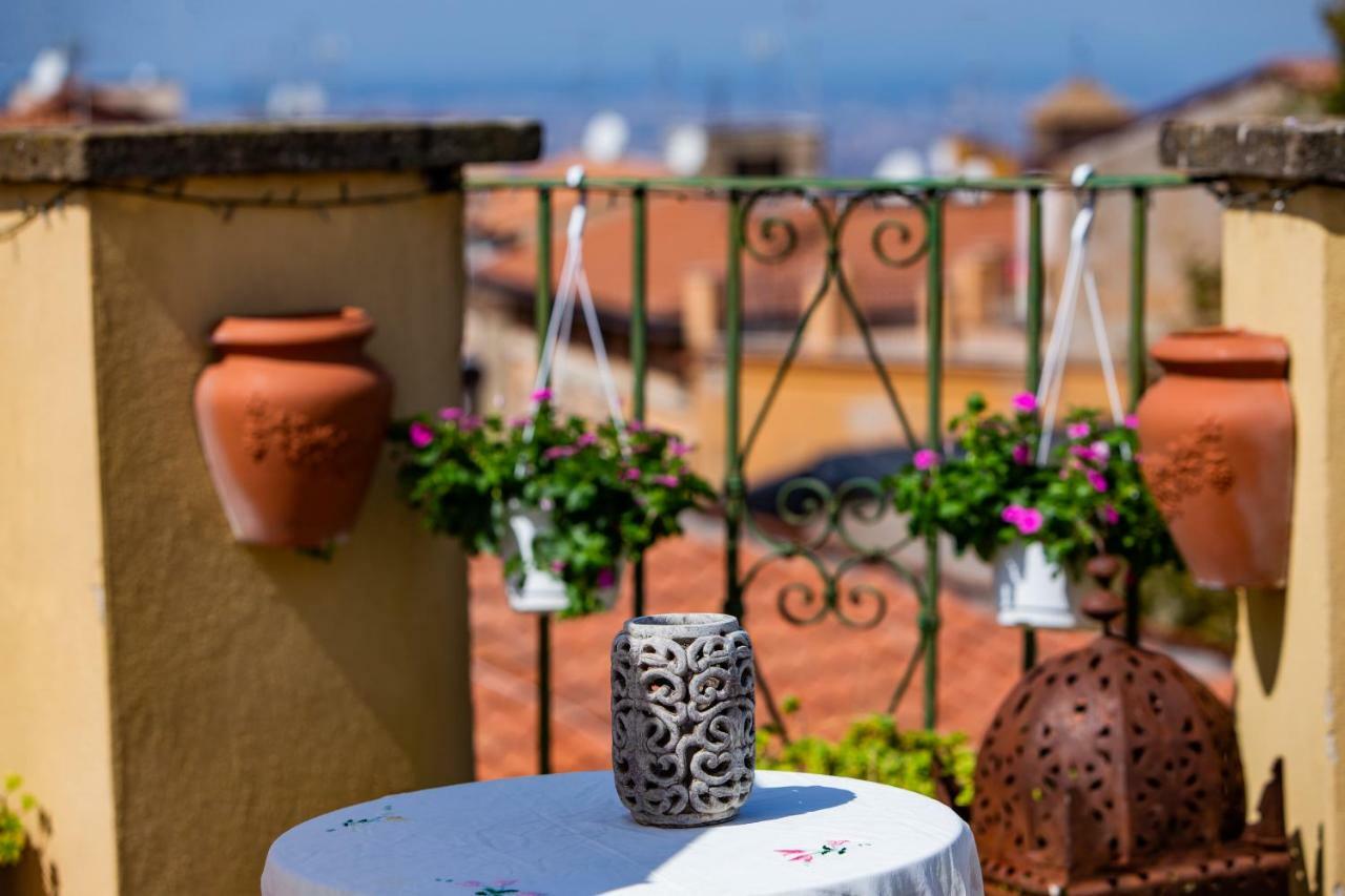 B&B Buonfiglio Cicconcelli - Terrazza Panoramica Фраскати Экстерьер фото